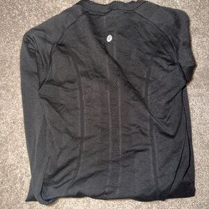 Black Long Sleeve lululemon top